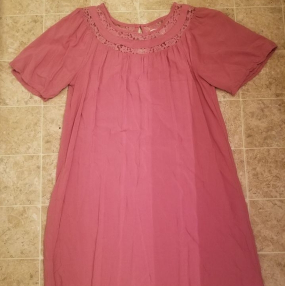 Simple nude pink dress - Picture 1 of 3